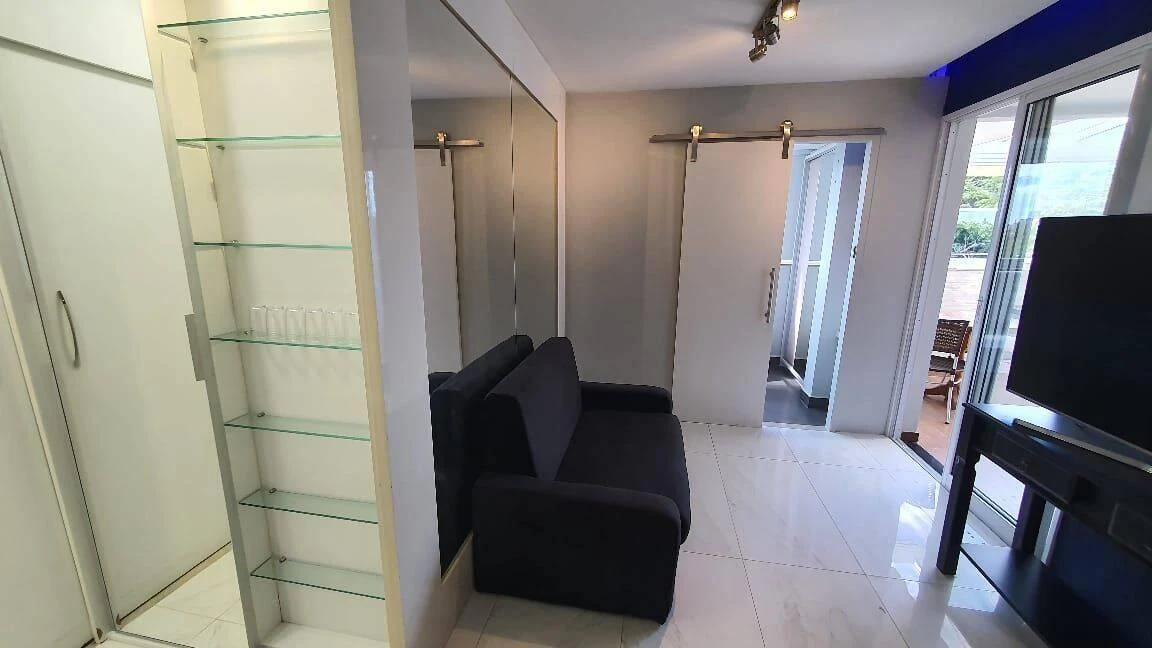Floor-to-ceiling windows in a 2-bedroom apartment, 67 m² — photo 10