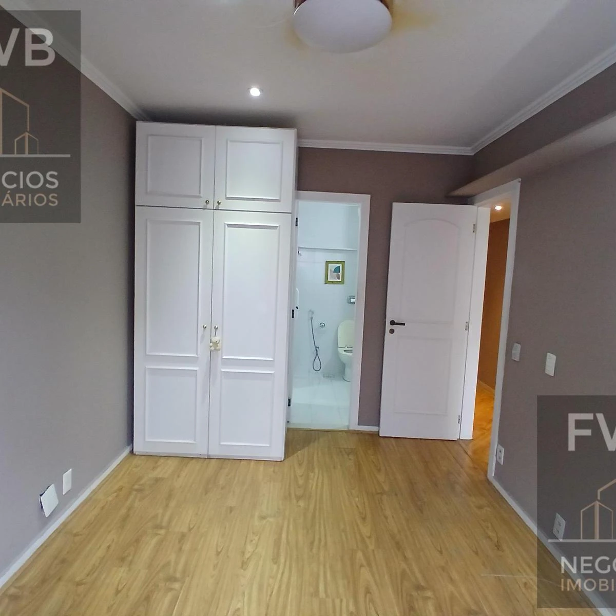 3-bedroom apartment with a home office — photo 29