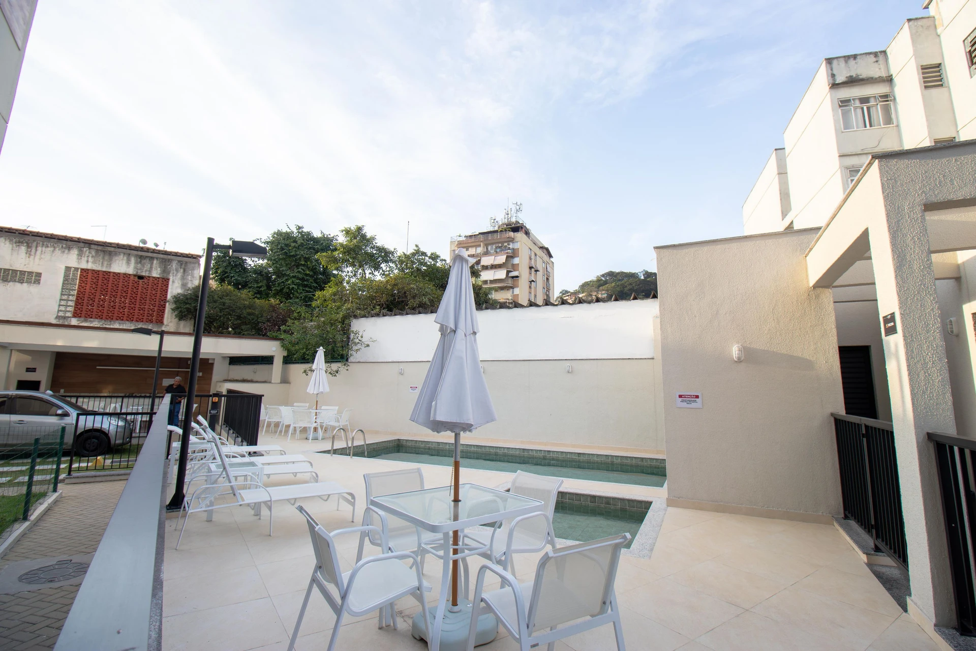 Rental apartment with 2 bedrooms, balcony and private garden — photo 16