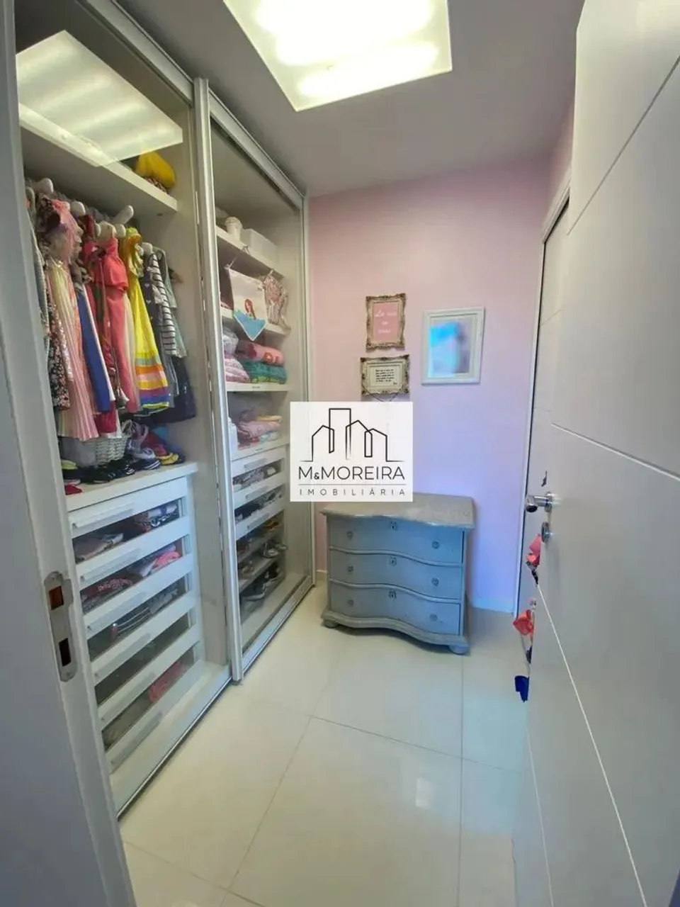 650 m² house with 5 bedrooms and 5 bathrooms — photo 14