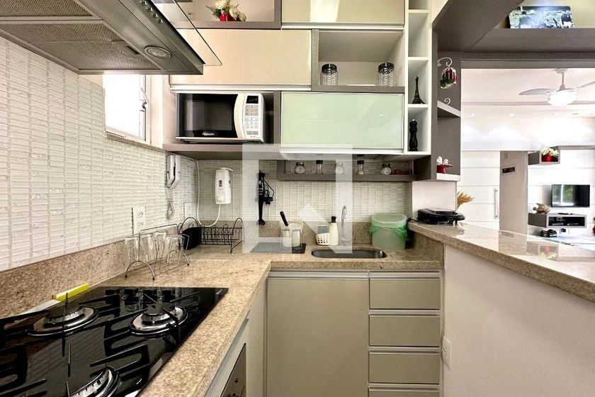 Apartamento de 1 quarto com cozinha separada — photo 2