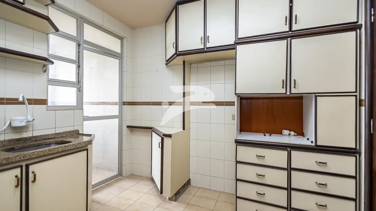 Unfurnished 132 m² apartment with 3 bedrooms — photo 9