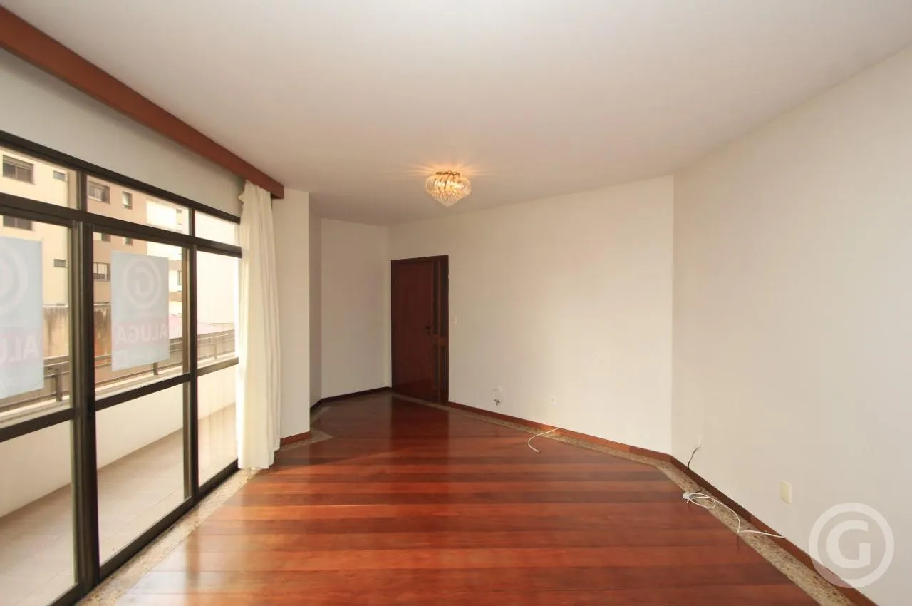 206 m² apartment with 4 bedrooms and 2 en-suites — photo 19
