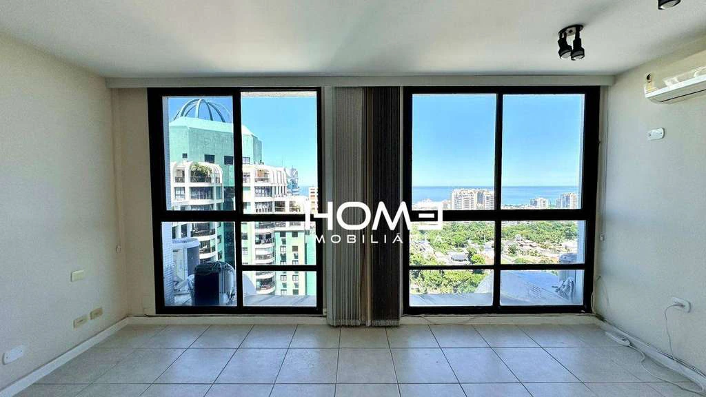 200 m² apartment with 4 bedrooms, 3 en-suite and 2 parking — photo 31