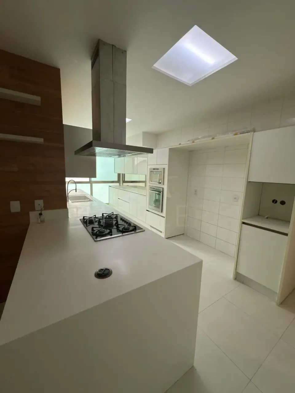 Apartment with 4 bedrooms and 5 bathrooms, 380 m² — photo 5