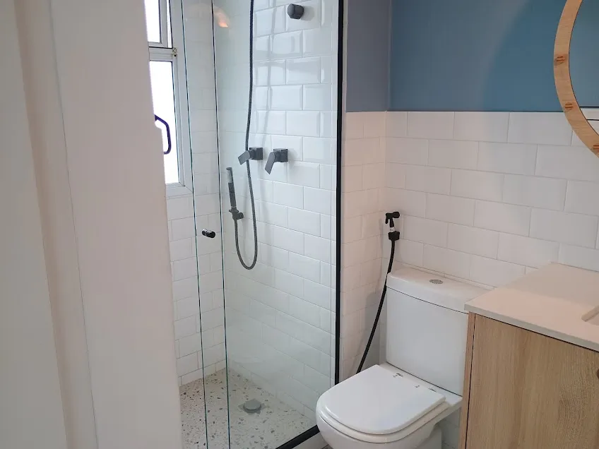 Apartamento de 3 quartos com janelas do piso ao teto — photo 36