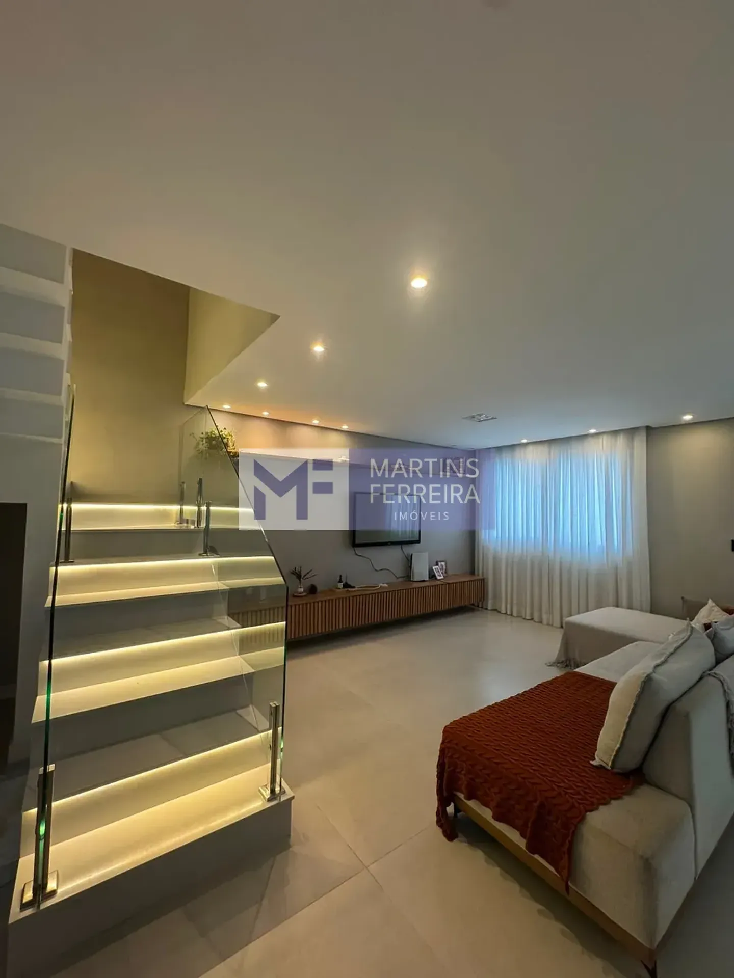 Duplex house with 5 en-suite bedrooms and open-plan kitchen — photo 5