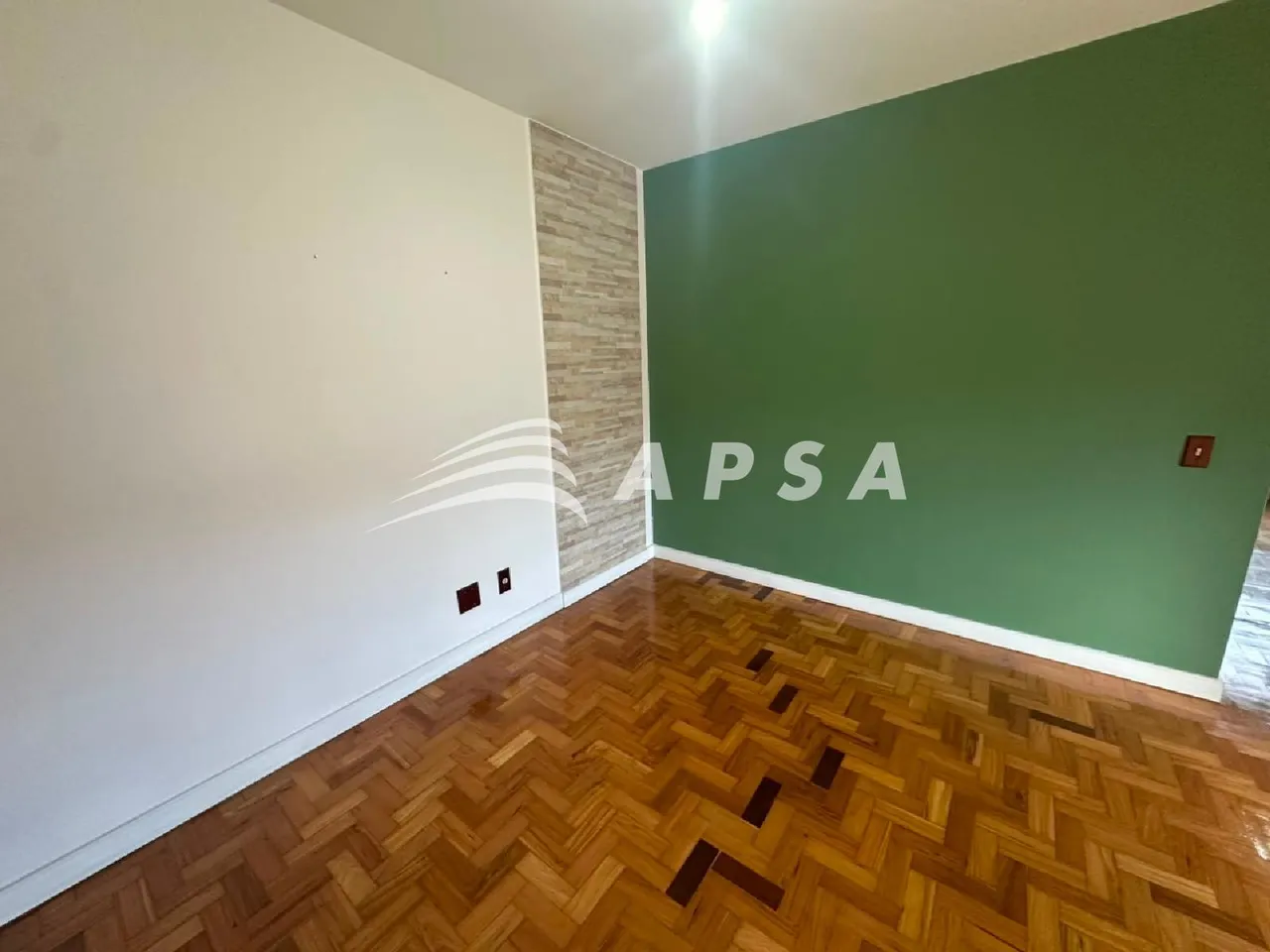 Unfurnished 2-bedroom apartment with 2 bathrooms — photo 16