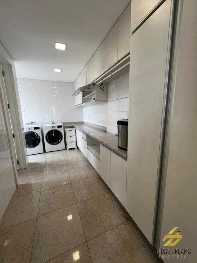 344 m² apartment with floor-to-ceiling windows and a bathtub — photo 20