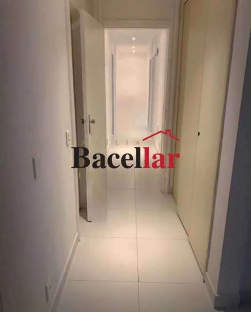 Apartamento mobiliado com 4 quartos e 300 m² — photo 18