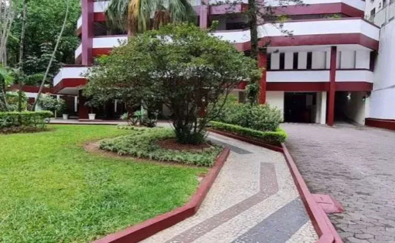83 m² apartment with 2 bedrooms and 2 bathrooms — photo 19