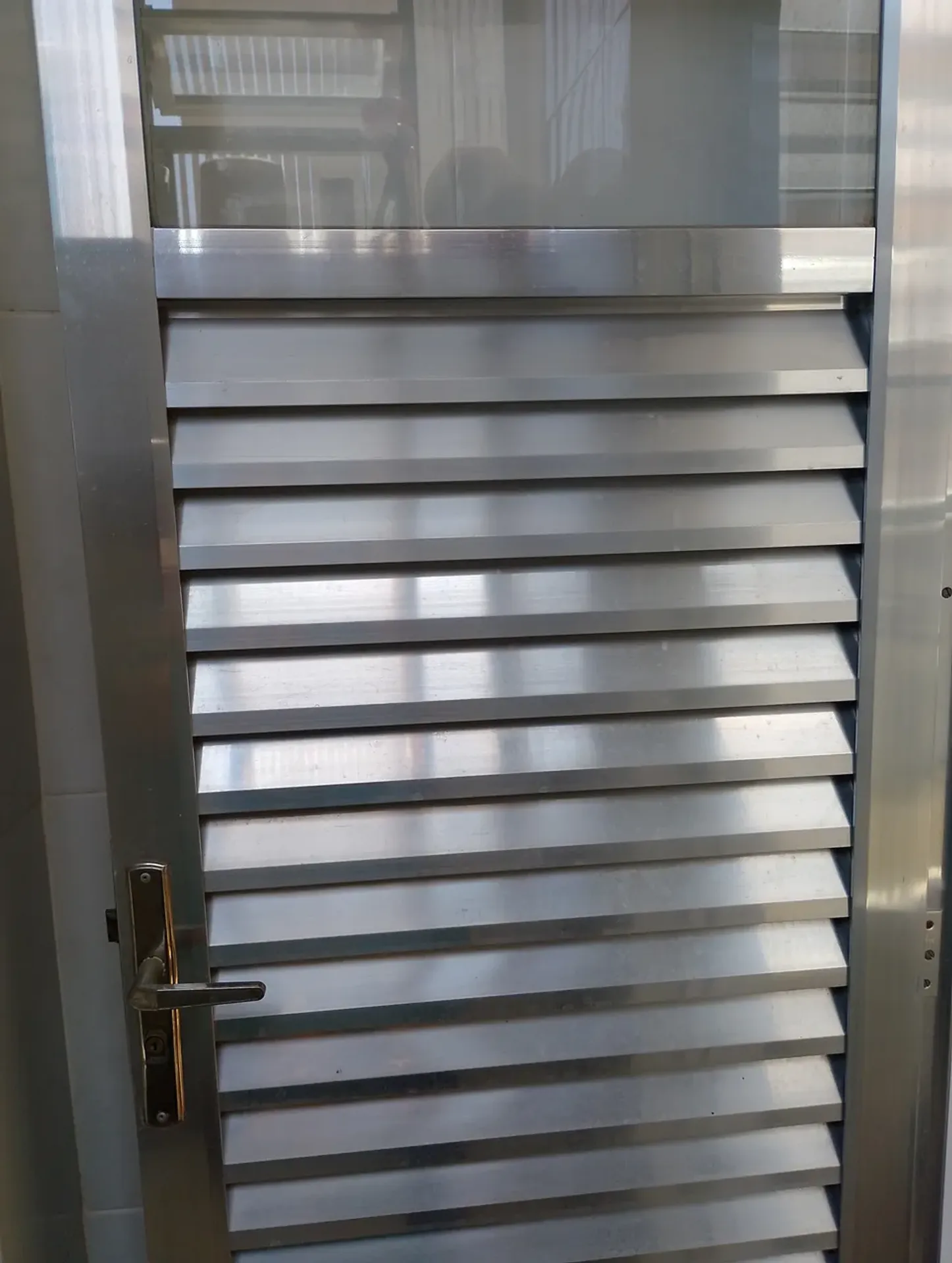 Washing machine in a 2-bedroom apartment, 80 m² — photo 11