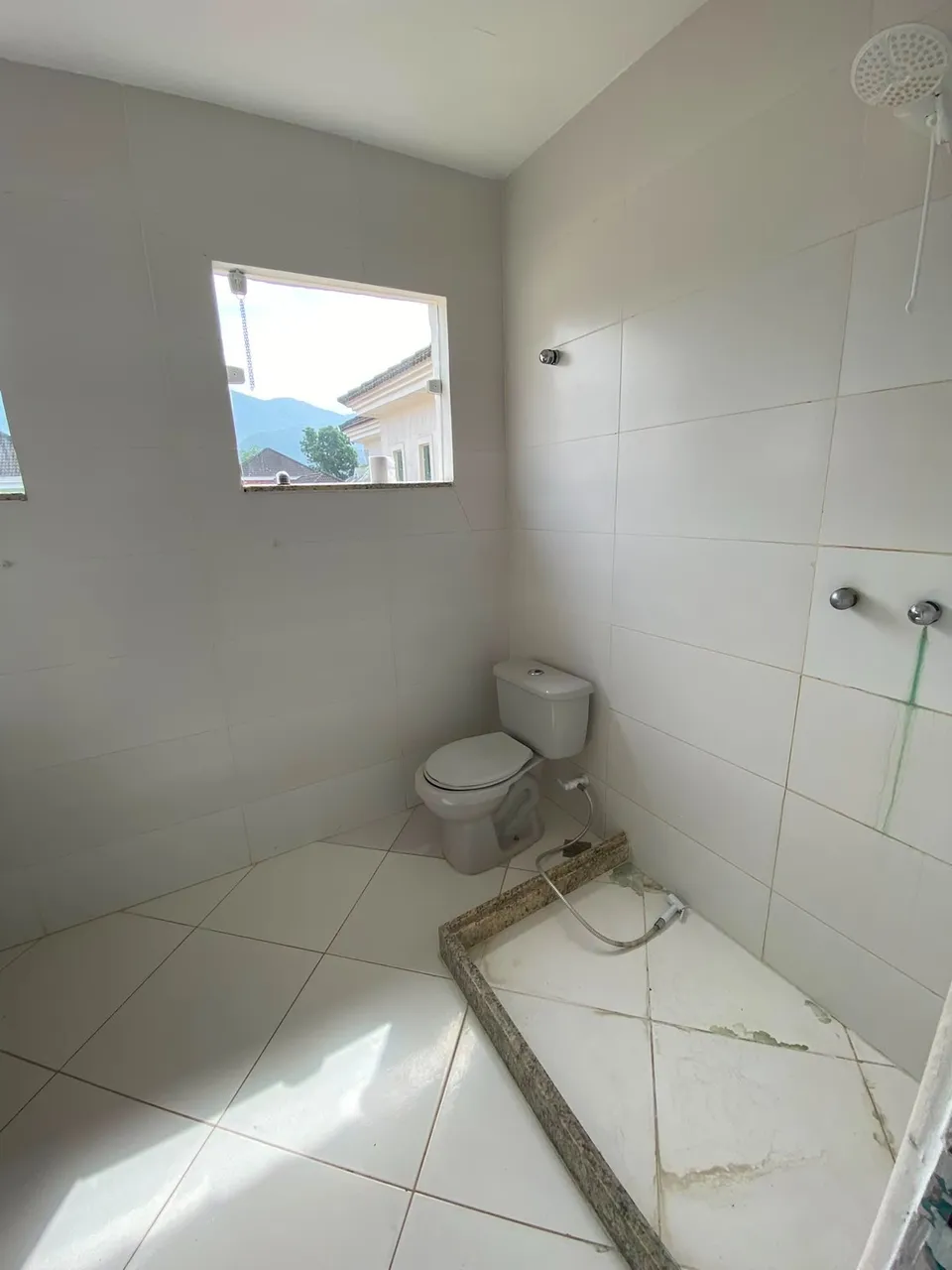 Casa amueblada con 3 dormitorios y cocina cerrada moderna — photo 9