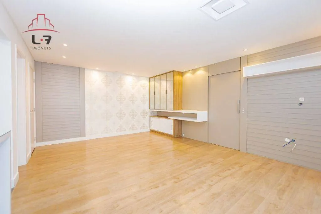 3-bedroom apartment with a grill on the balcony — photo 14