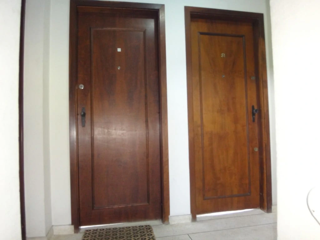 2-bedroom apartment with wood or laminate floors in Curitiba — photo 26