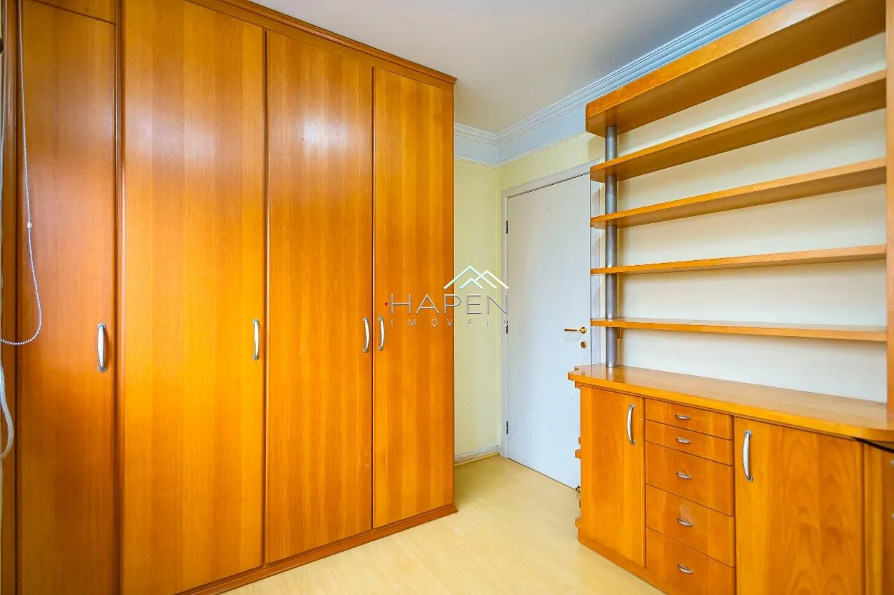 Furnished 4-bedroom apartment with 4 bathrooms — photo 25