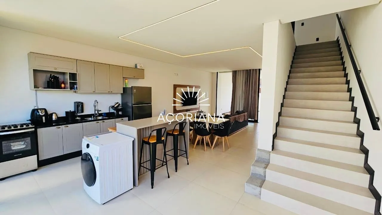 Washing machine in a 3-bedroom house, 240 m² — photo 3