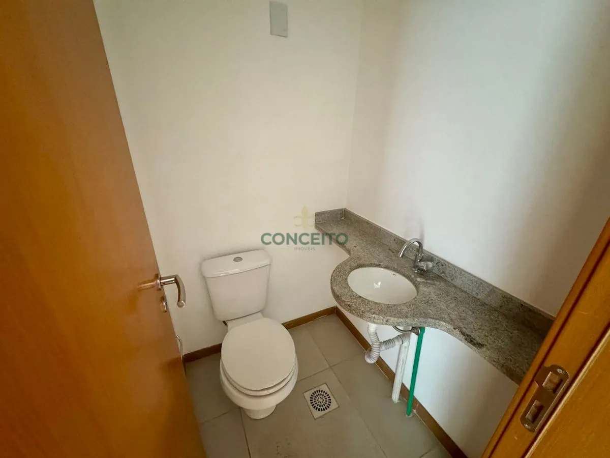 Unfurnished 154 m² apartment with a private garden — photo 32