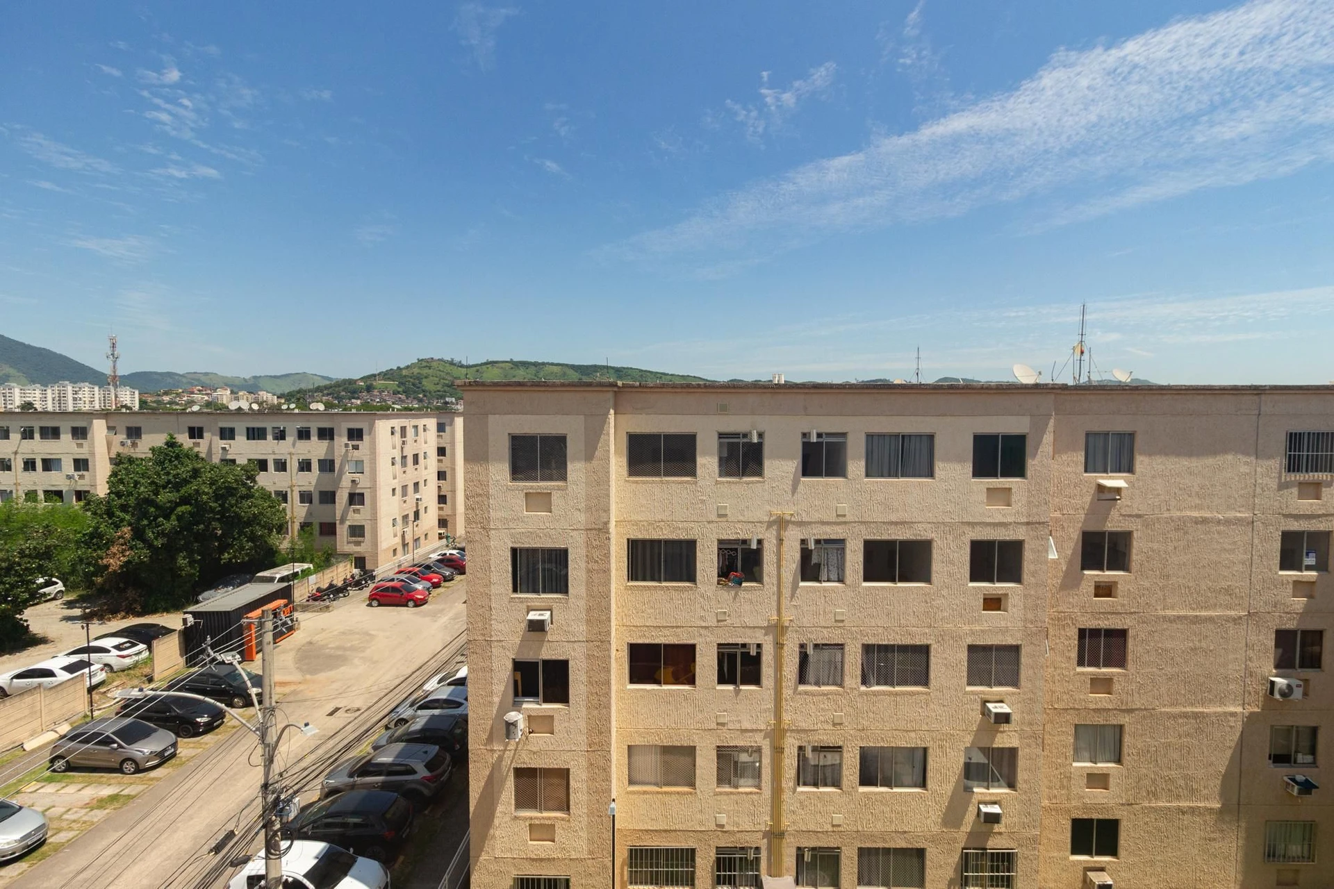 Apartamento com 2 quartos, 1 banheiro e 1 vaga — photo 2