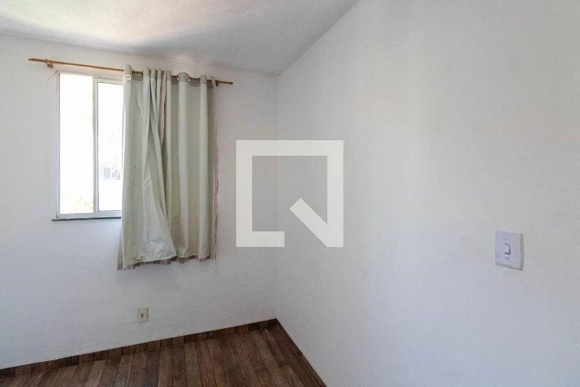 Home office in a 2-bedroom apartment, 32 m² — photo 10
