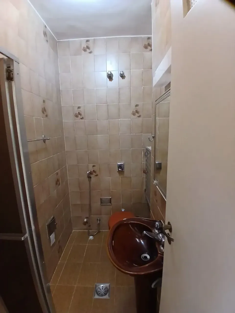 Квартира 70 м² с 2 спальнями и отдельной кухней — photo 9