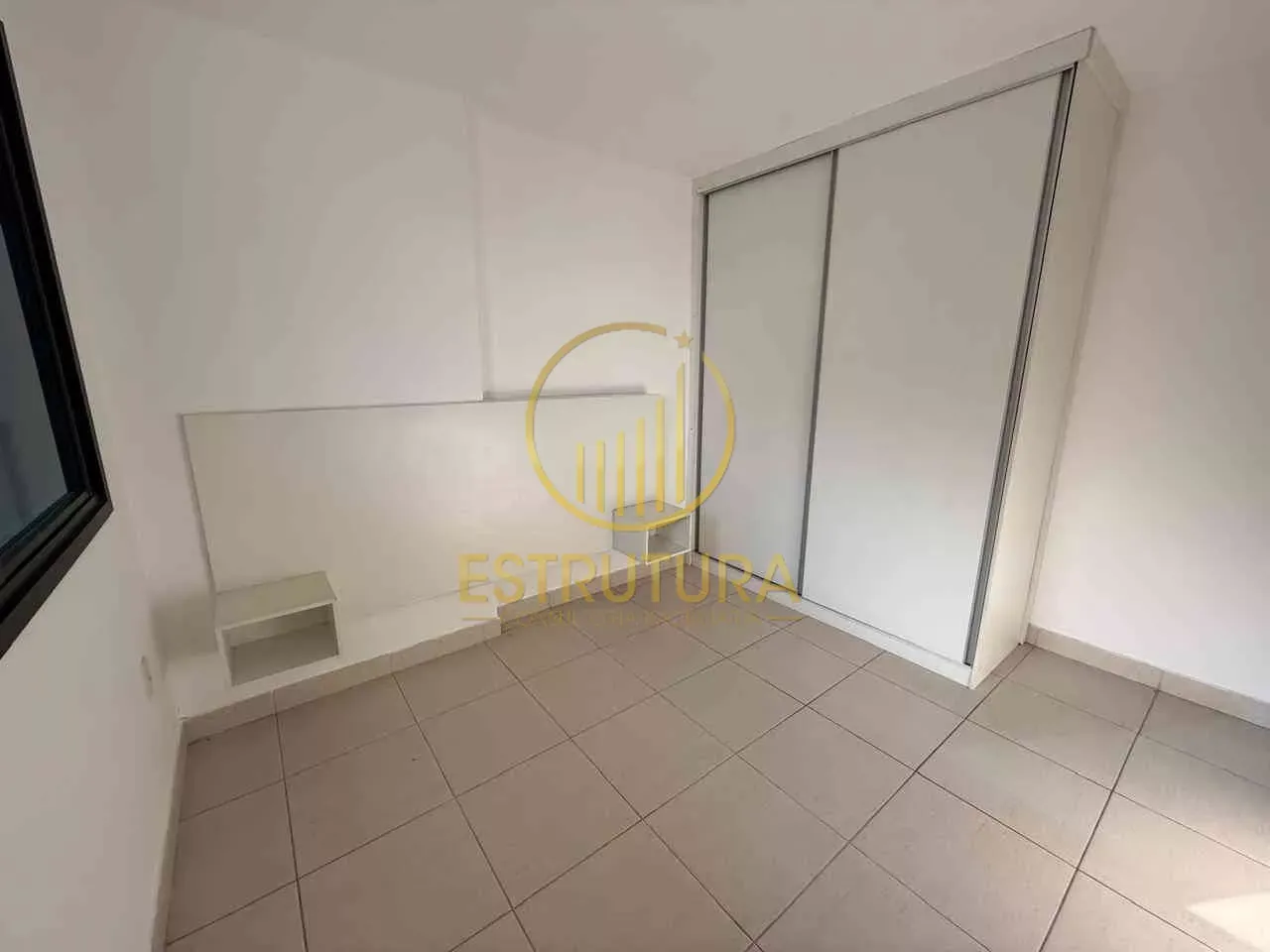 Rental apartment with 2 bedrooms and a balcony — photo 14