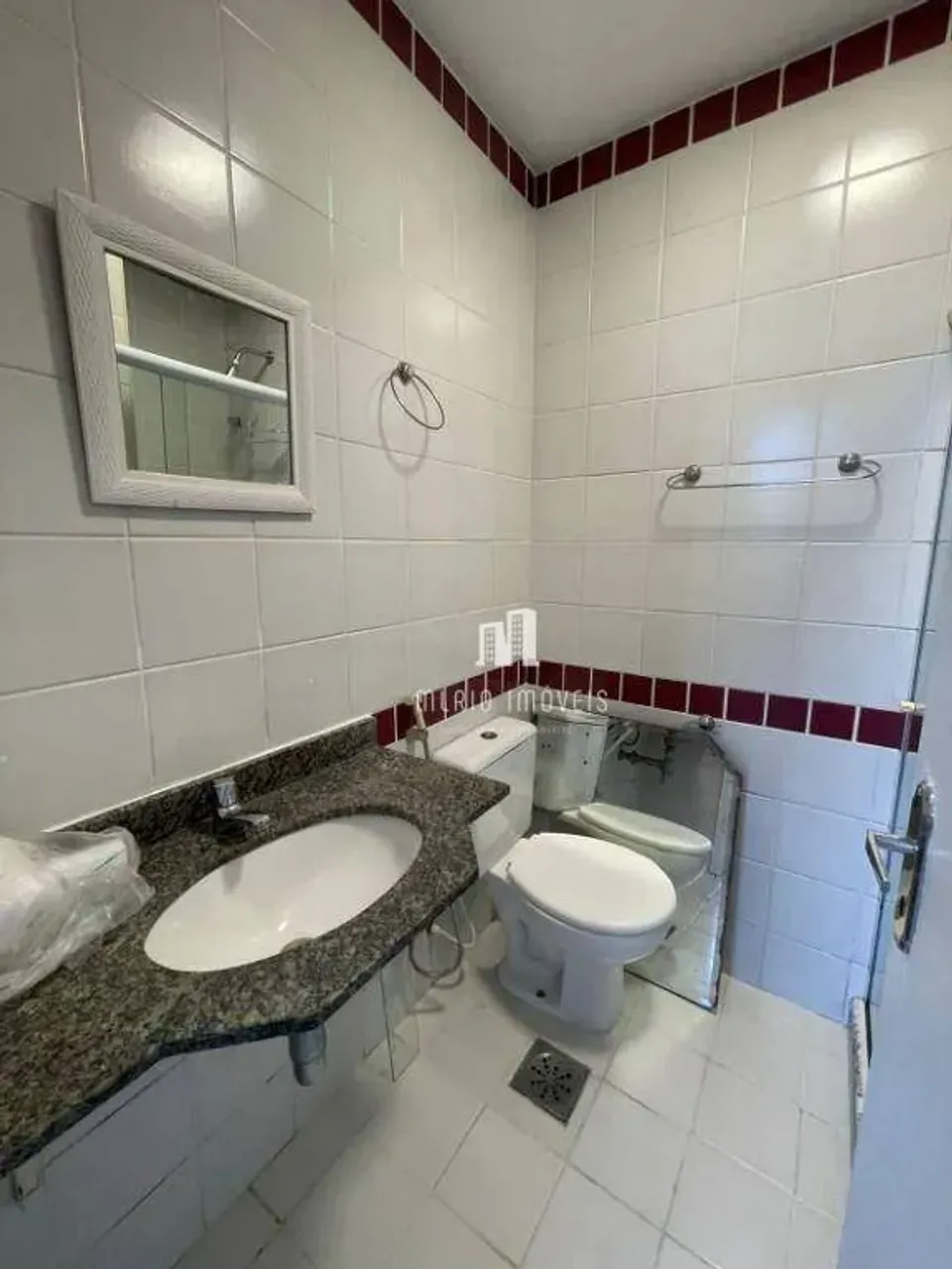 3-bedroom apartment with tile floors and balcony — photo 13