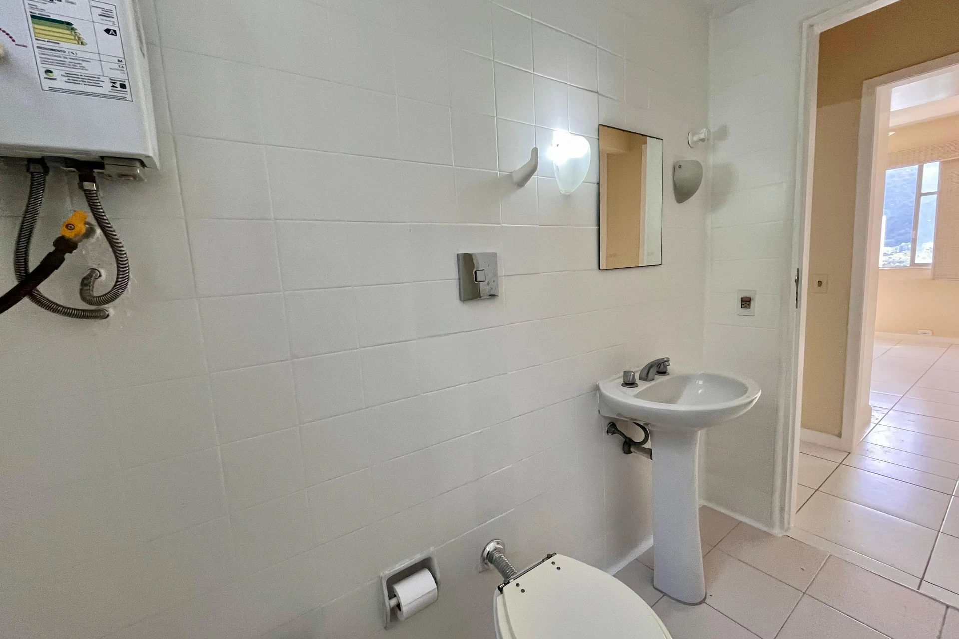 Unfurnished 2-bedroom rental apartment with 2 baths — photo 41