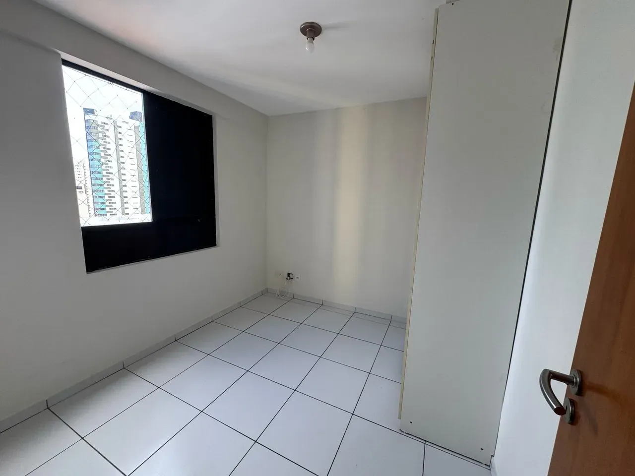 Unfurnished 100 m² apartment with 4 bedrooms and 2 en-suites — photo 5