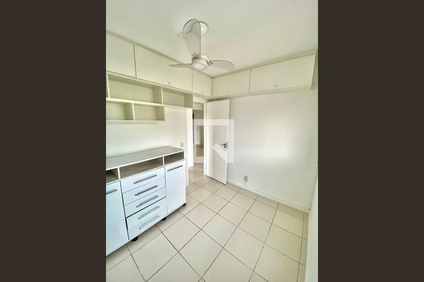 Apartamento de 2 quartos em condomínio com piscina — photo 8