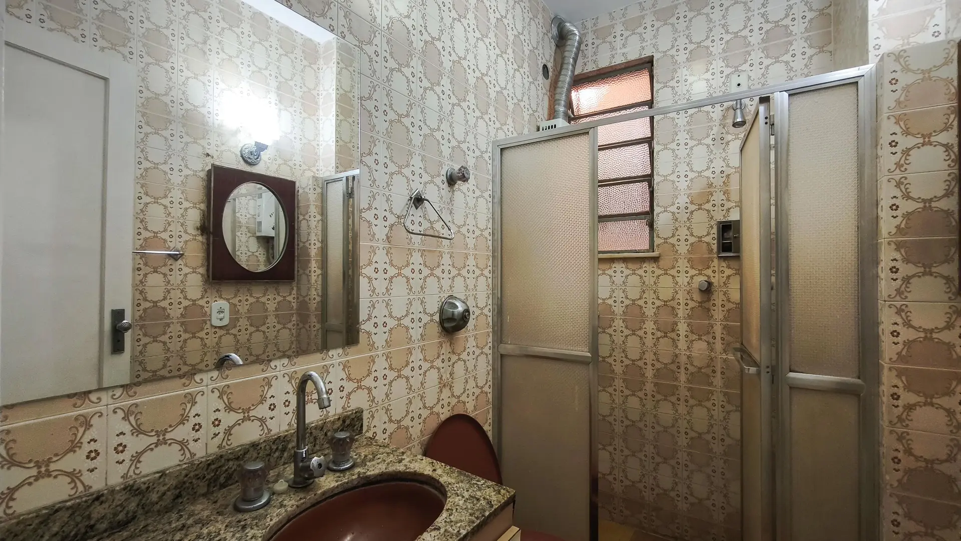 Apartamento de 3 quartos com cozinha separada e 2 banheiros — photo 26