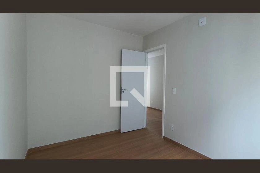 Apartment, 44 m², with wood or laminate floors — photo 15