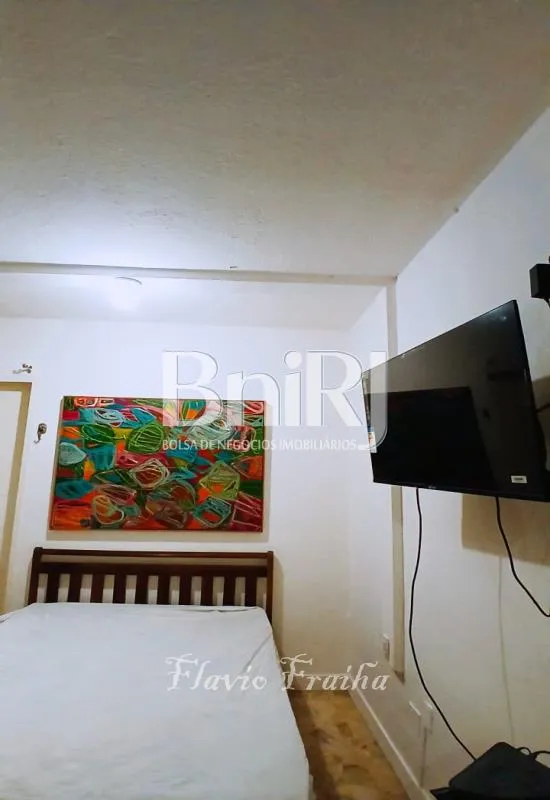 One-bedroom apartment with a home office in Rio de Janeiro — photo 11