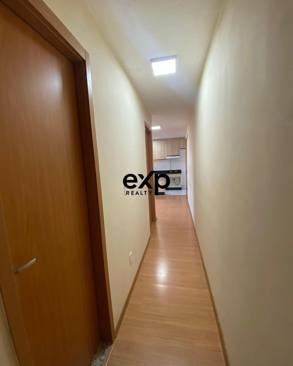 Apartment, 42 m², with wood or laminate floors — photo 3