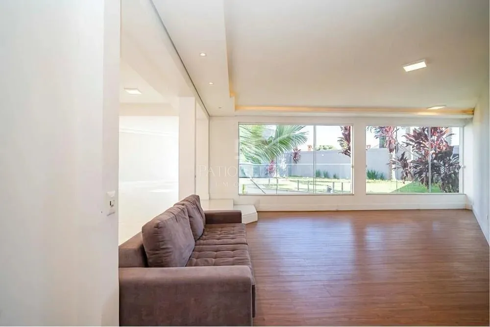 House with 3 en-suite bedrooms and 6 bathrooms — photo 4