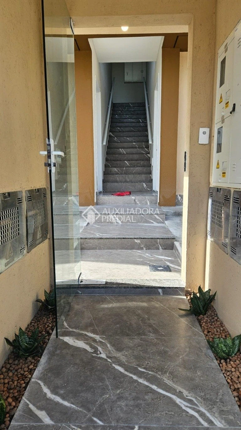 Mountain view in a one-bedroom apartment, 35 m² — photo 10