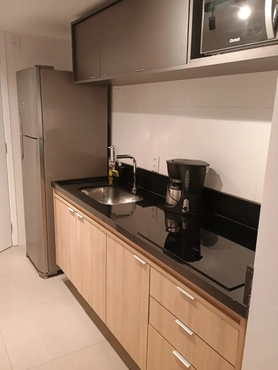 Apartamento mobiliado de 1 quarto com cozinha integrada — photo 13
