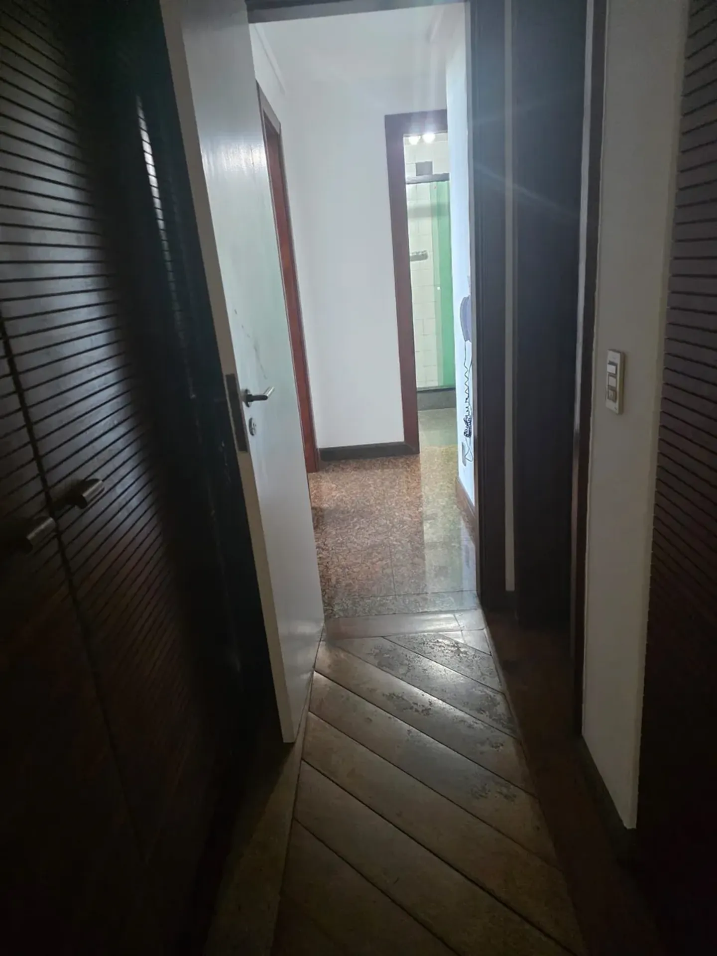 Apartamento de 160 m² no 7º andar com vista e varanda — photo 23