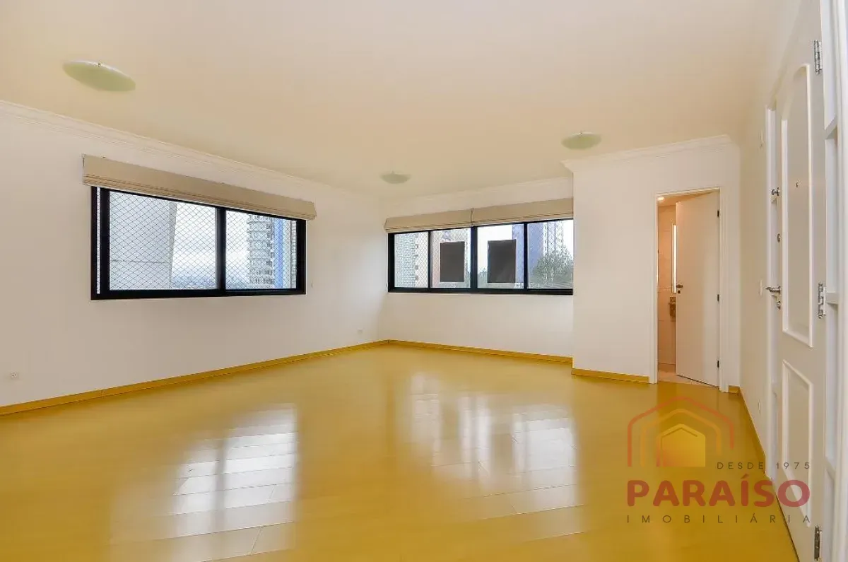 Apartment with 254.0 m², 4 bedrooms and 2 parking spots — photo 2