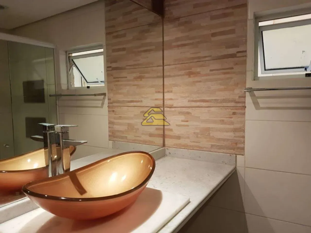 2-bedroom apartment with a suite and 3 bathrooms — photo 9