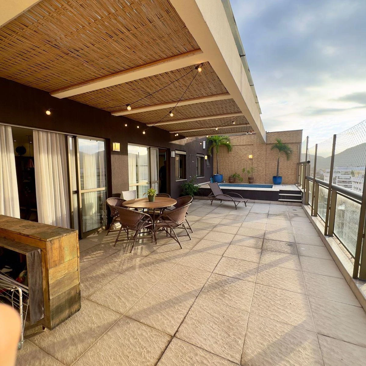 Furnished 213 m² duplex penthouse with 4 bedrooms and 3 parking — photo 11