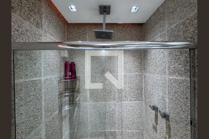 Furnished 3-bedroom apartment with 200 m² — photo 5