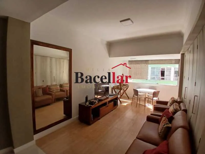 Apartamento com 2 quartos e varanda, sem vaga — photo 2