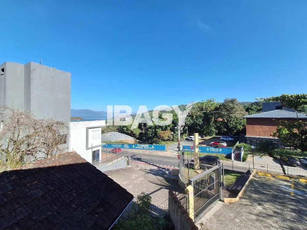 Apartamento amueblado de 49 m² con 2 dormitorios y balcón — photo 21