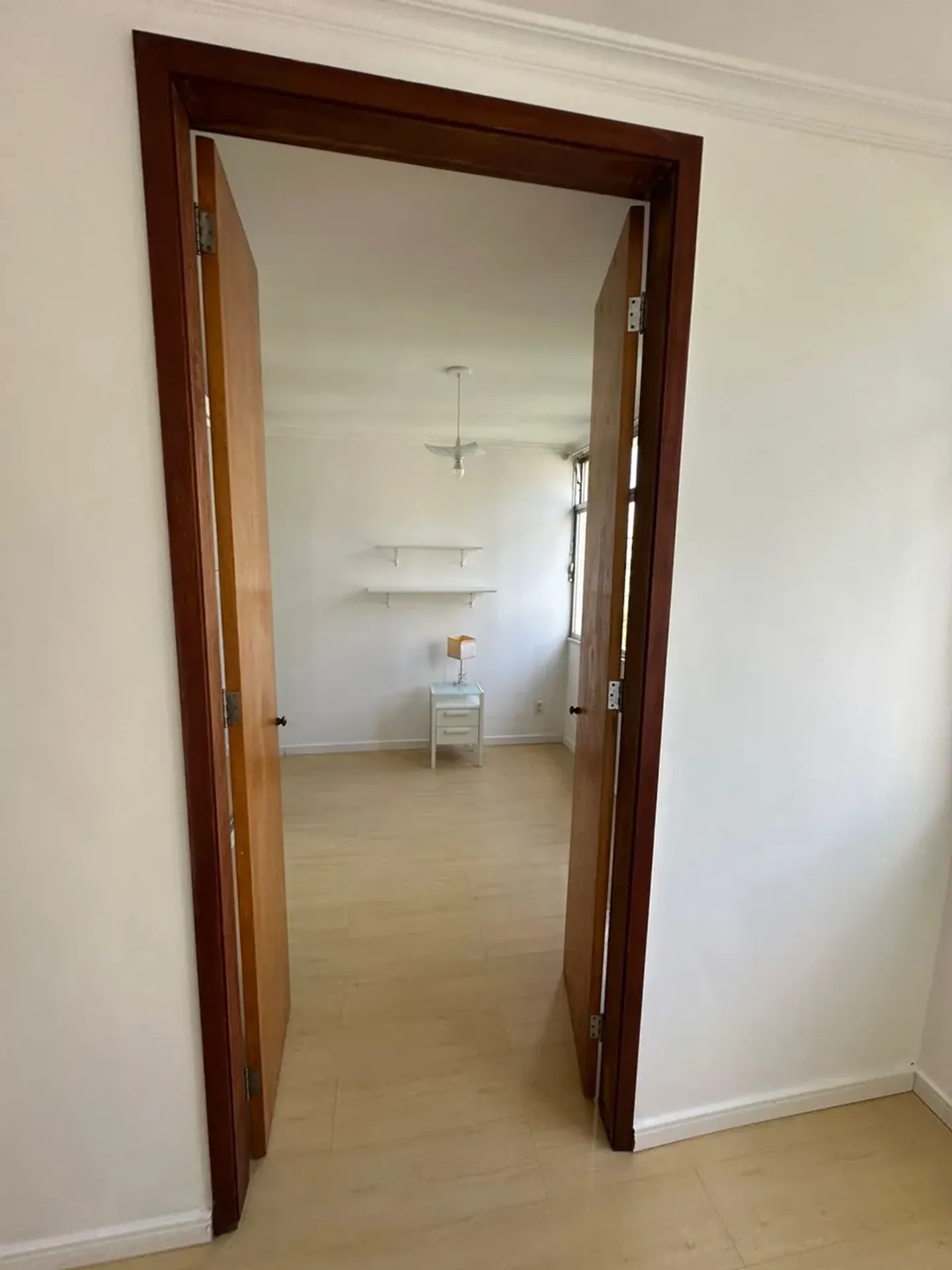 Apartment with a closed kitchen and gas stove; 2 bedrooms — photo 31