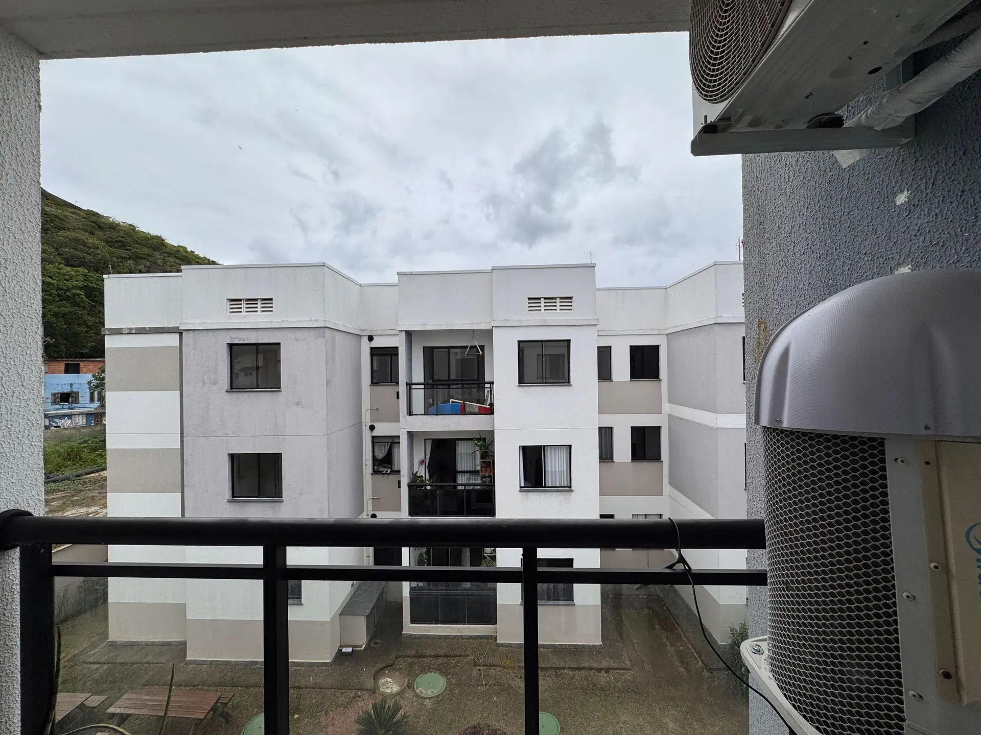 Furnished apartment, 49 m², with a mountain view — photo 36