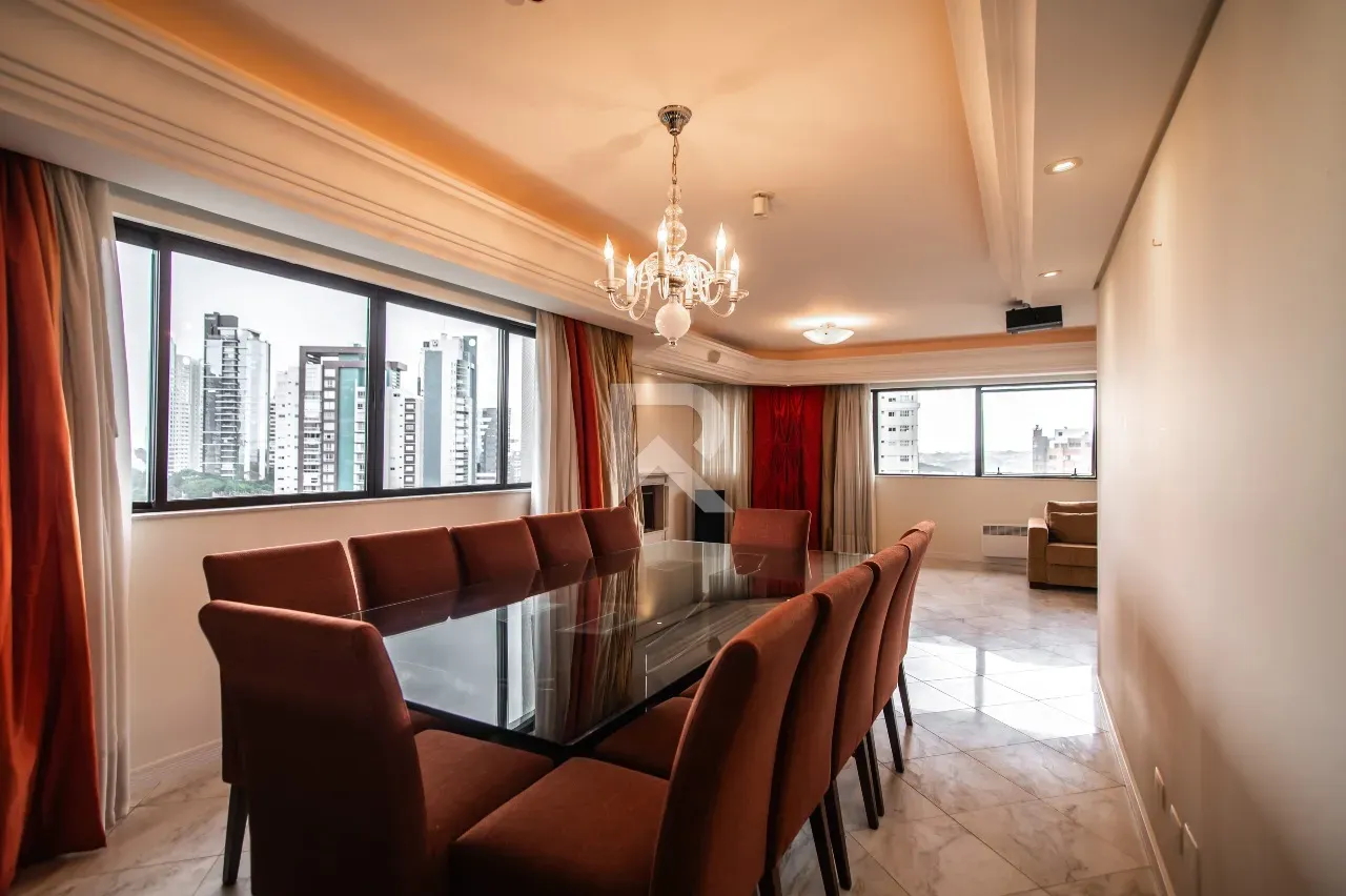 Apartamento de 4 dormitorios, 250 m², 4 baños y 4 plazas — photo 4