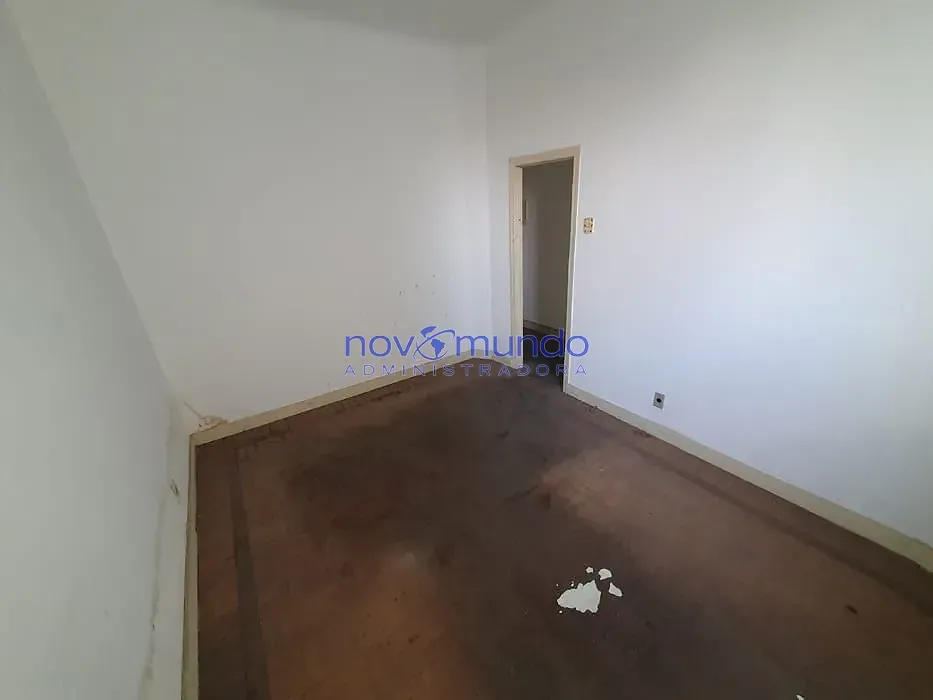 2-bedroom apartment with a balcony — photo 8