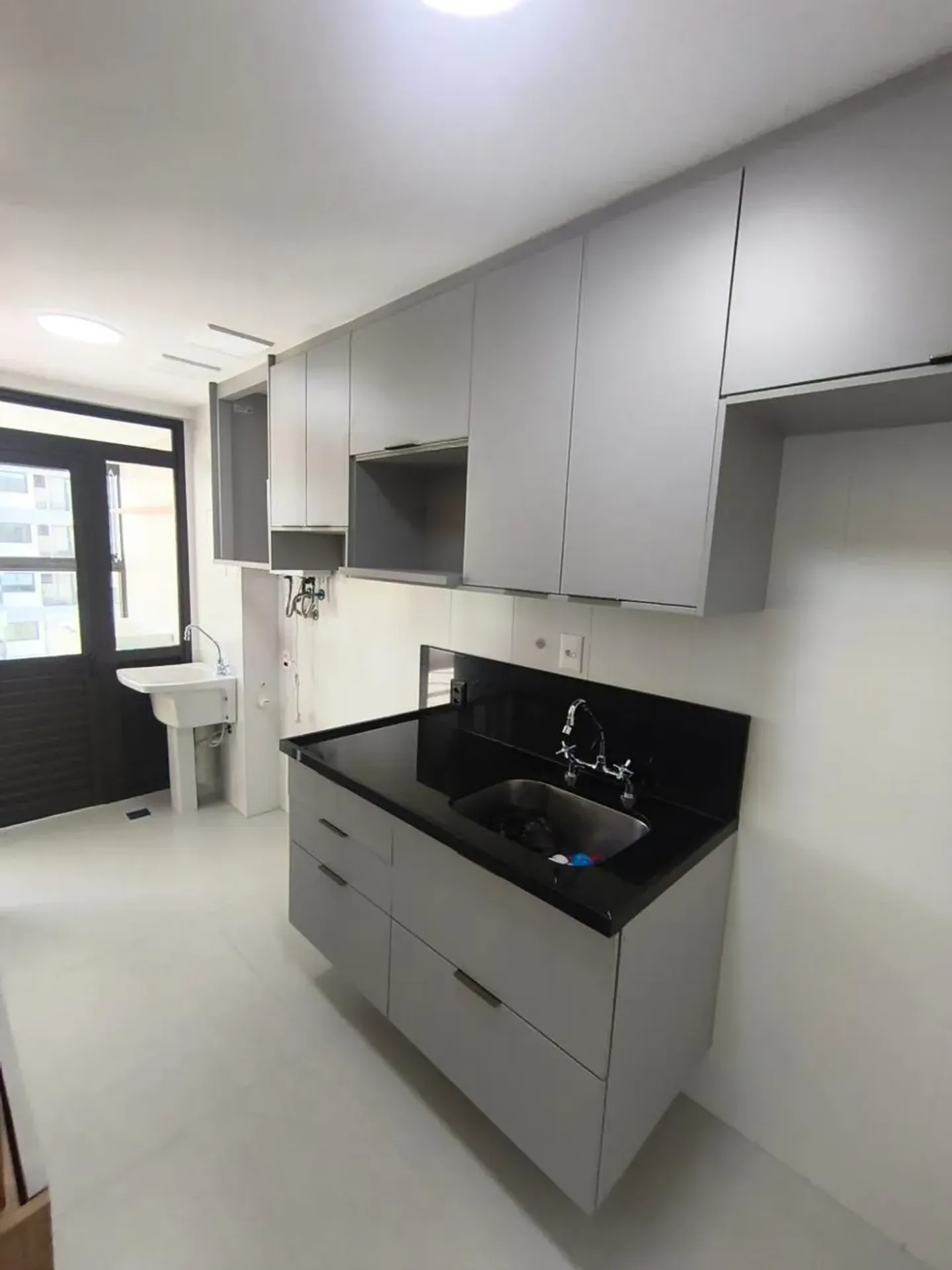 70 m² apartment with 2 bedrooms and a balcony — photo 15
