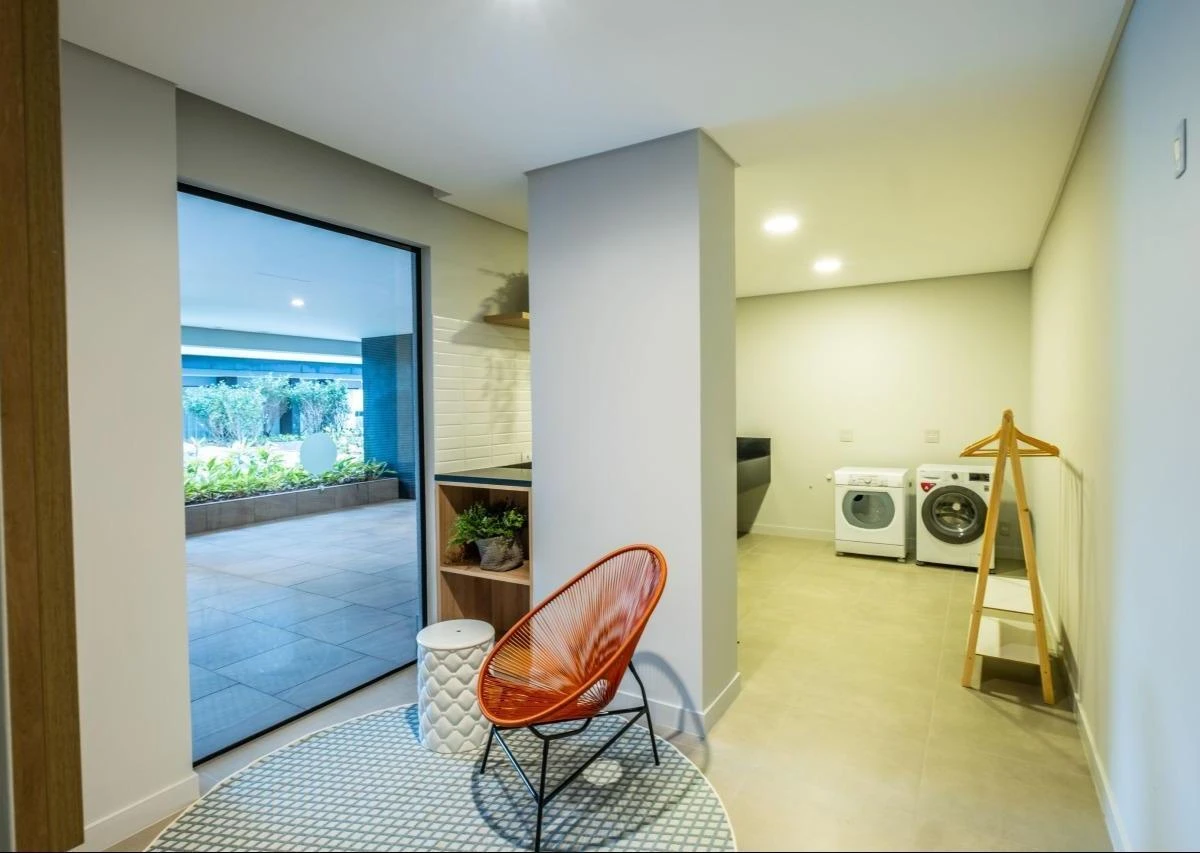 Furnished apartment, 68 m², with a grill on the balcony — photo 62